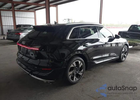 2022 Audi E-Tron Premium Plus Quattro из США, поврежденный, VIN WA1LAAGE6NB025394